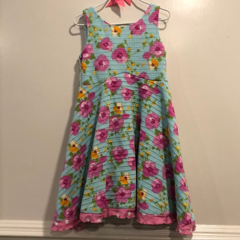 VGUC Rare Editions Floral dress with lace detail.